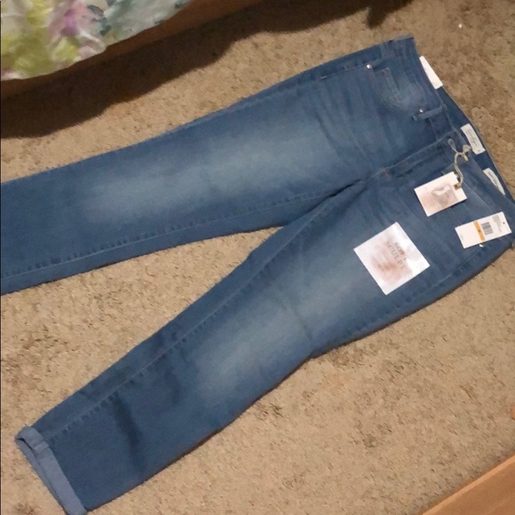 Jessica Simpson jeans - Picture 2 of 4